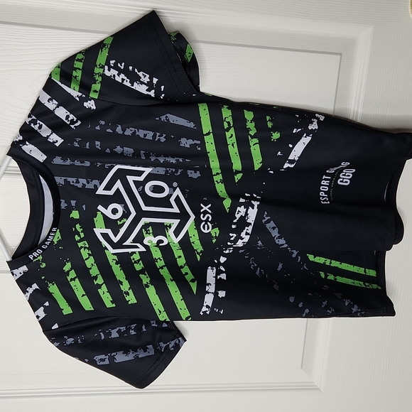 ESports Other - Kids ESports Gaming Gear short sleeve shirt size medium 10/12